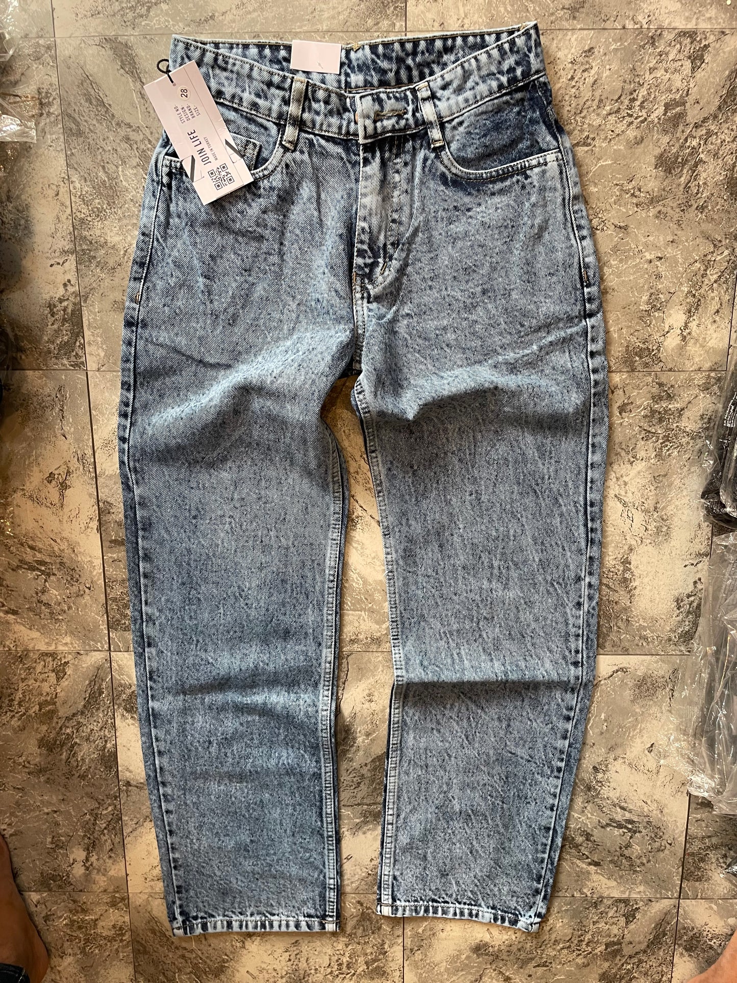 Zara Baggy jeans.