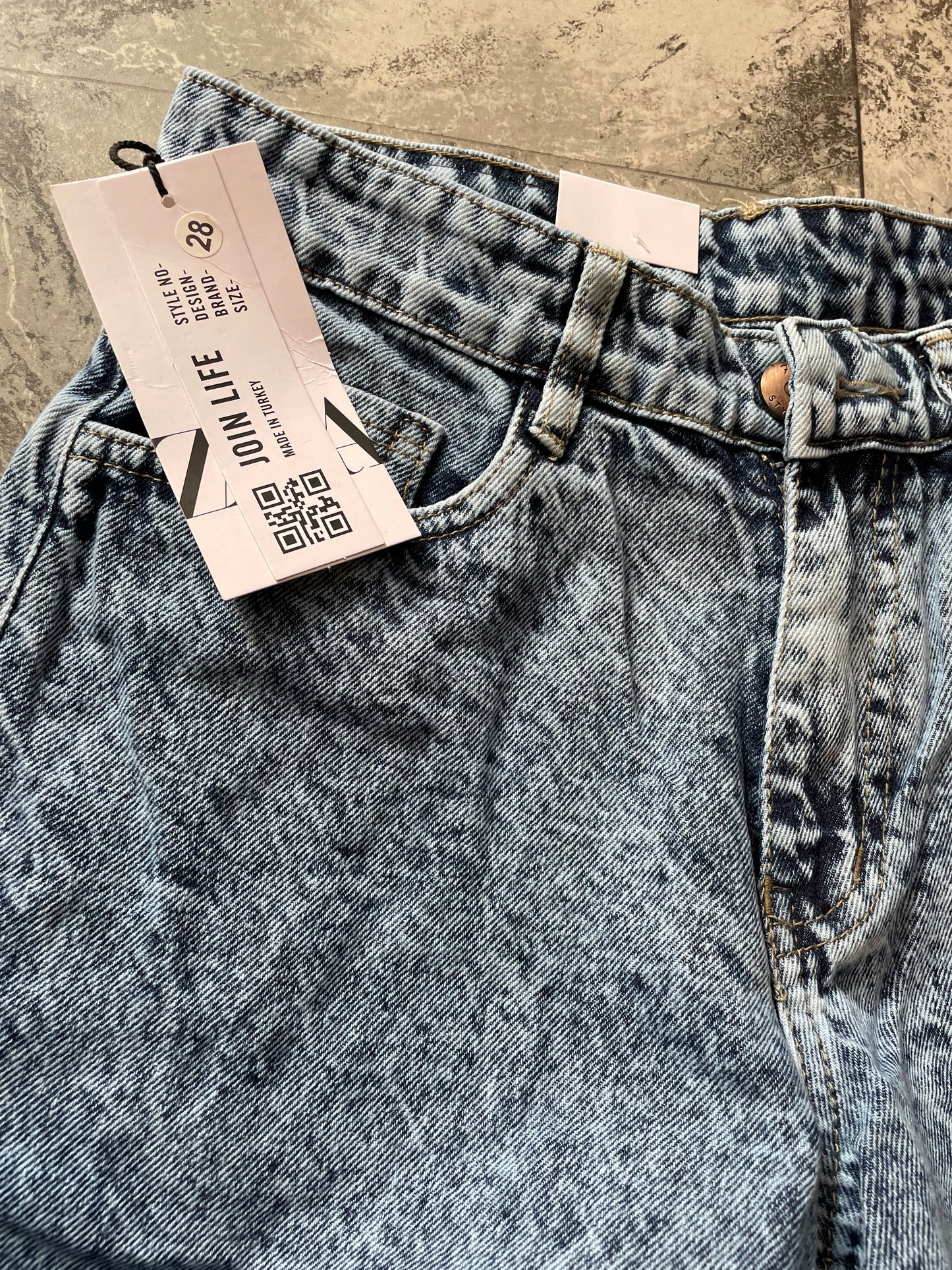 Zara Baggy jeans.